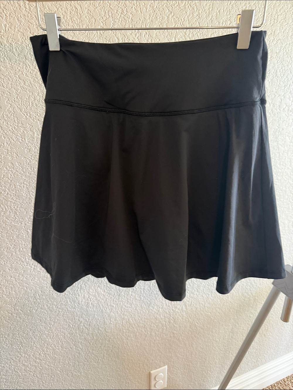Black Women's Skater Skort  with Wide Waistband - golf/tennis